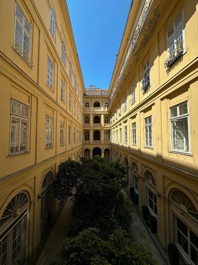Old Town Apart Appartement Boedapest Buitenkant foto