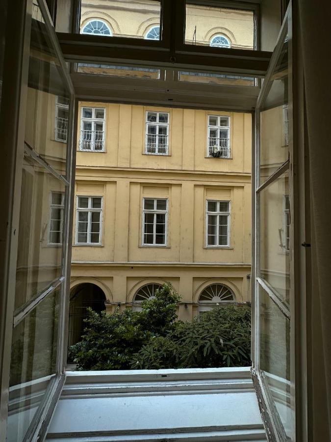 Old Town Apart Appartement Boedapest Buitenkant foto
